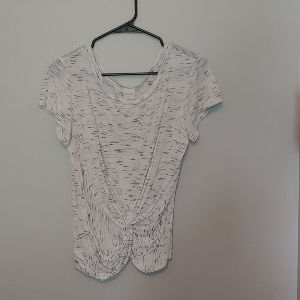 Stitch fix Kaileigh Medium white and gray shirt